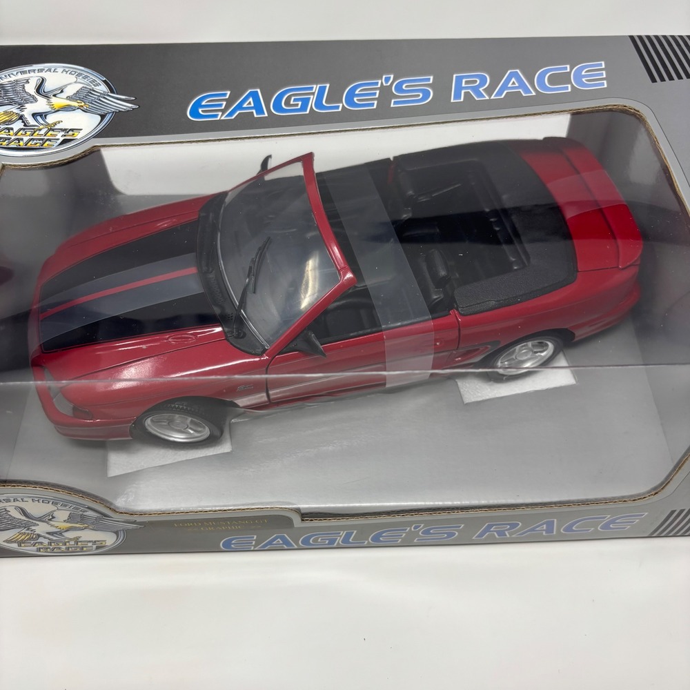 Ford Mustang GT Convertible Red 1:18 Eagle's Race Diecast Toys R Us NIB - Picture 2 of 10